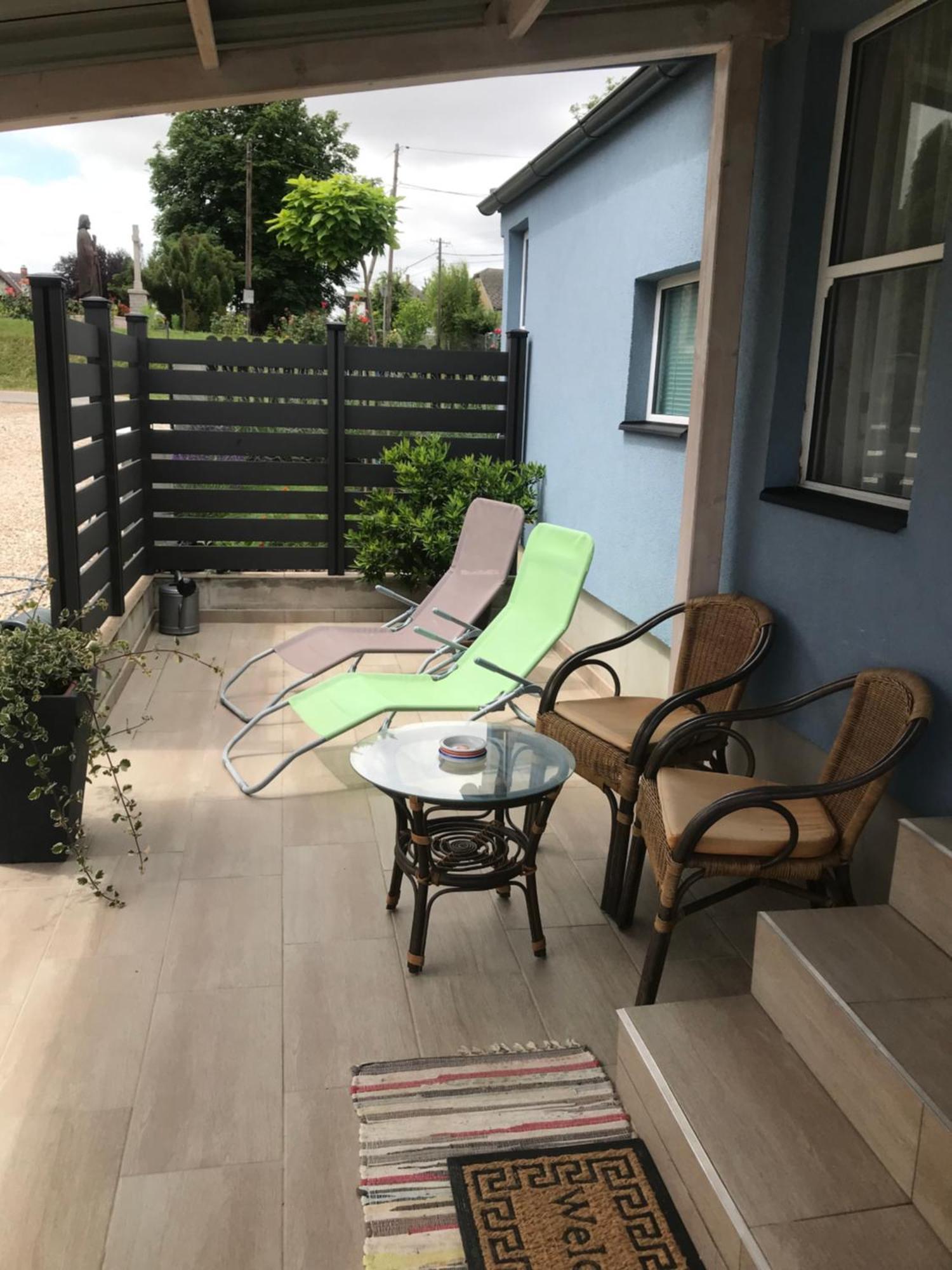 Kisvakond Vendégház Jeno Exterior foto